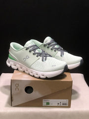 On Cloud X 4 Sneakers in Mint Green