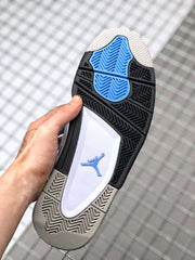 Jordan Air Jordan 4 University Blue Sneakers CT8527-400