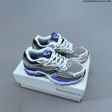 Saucony ProGrid Omni 9 Retro Running Sneakers