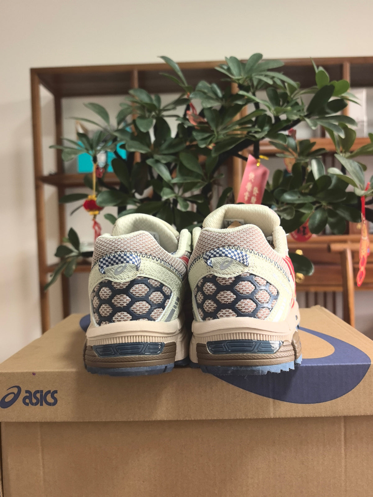 ASICS K6 Sneakers Light Brown and Red