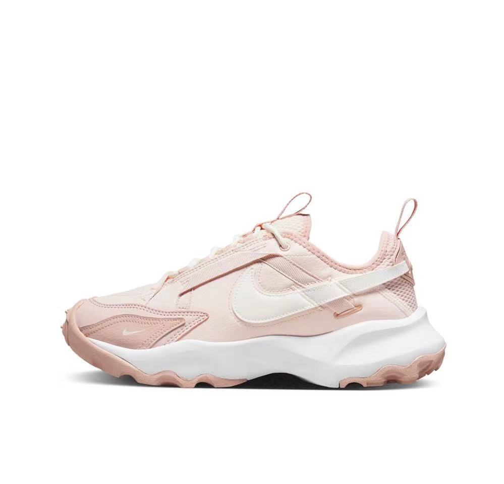 Nike DZ2756-611 Pink Sneakers