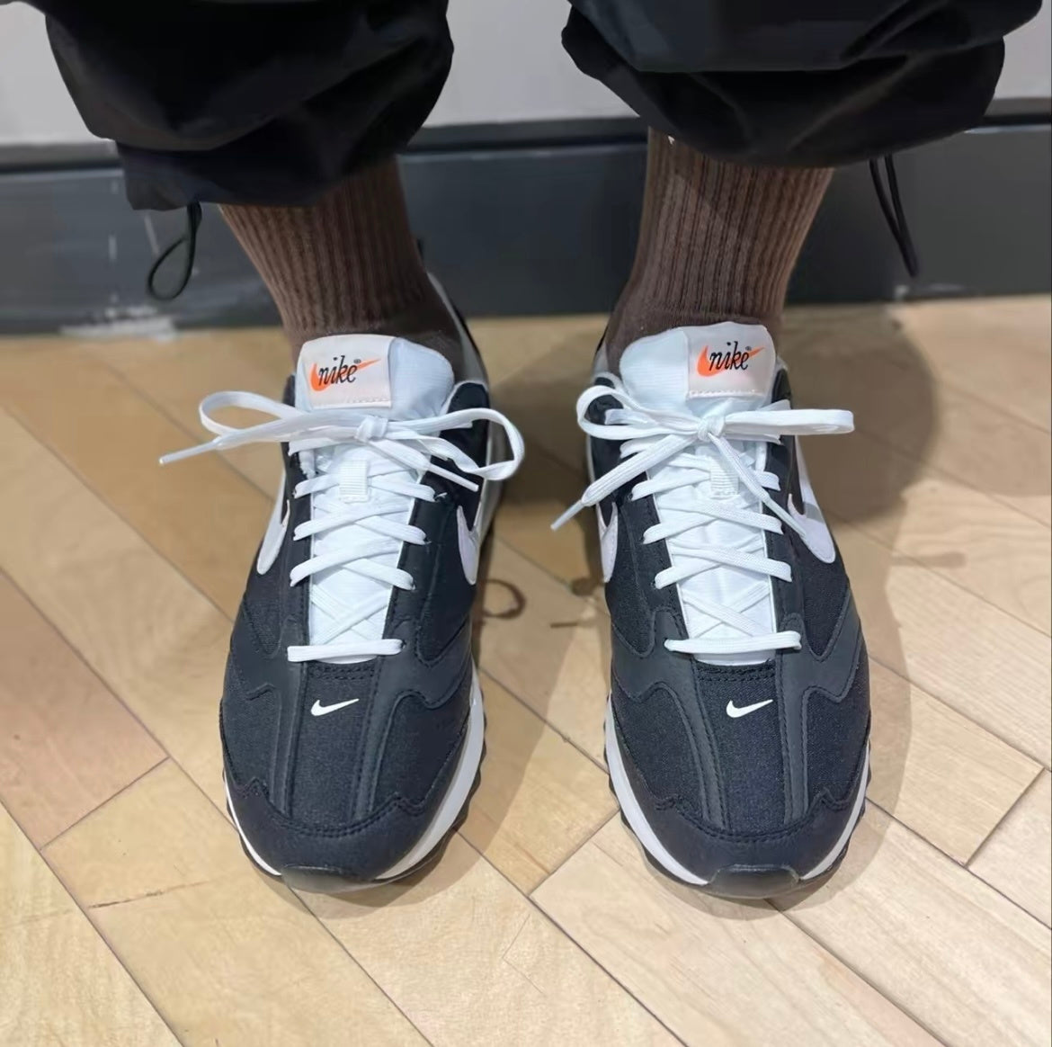 Nike Air Max Dawn Sneakers Black White DJ3624-001