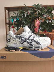 K11 Light Gray Low-Top Sneakers
