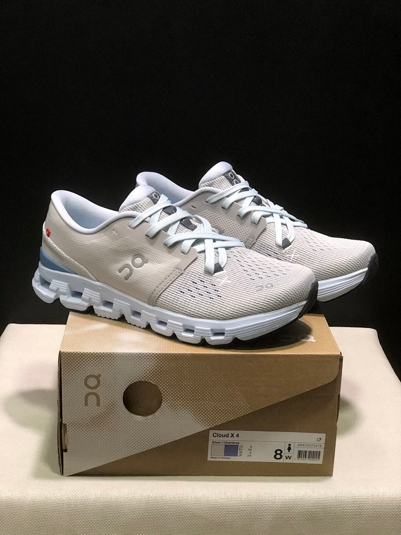 On Cloud X 4 Sneakers in Silver and Blue