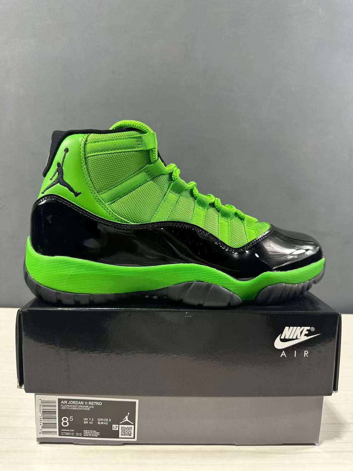 Air Jordan 11 Retro Black Green Sneakers CT8012-310
