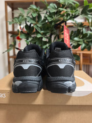ASICS Gel-Cumulus 16 Sneakers Black and White