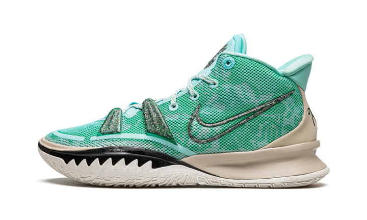 Kyrie 7 "Copa" CQ9326 402