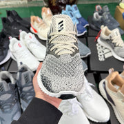 Adidas Alphabounce HPC AMS M Sneakers in Beige, Gray and Black