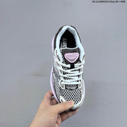 Saucony ProGrid Omni 9 Sneakers in White, Silver & Pink