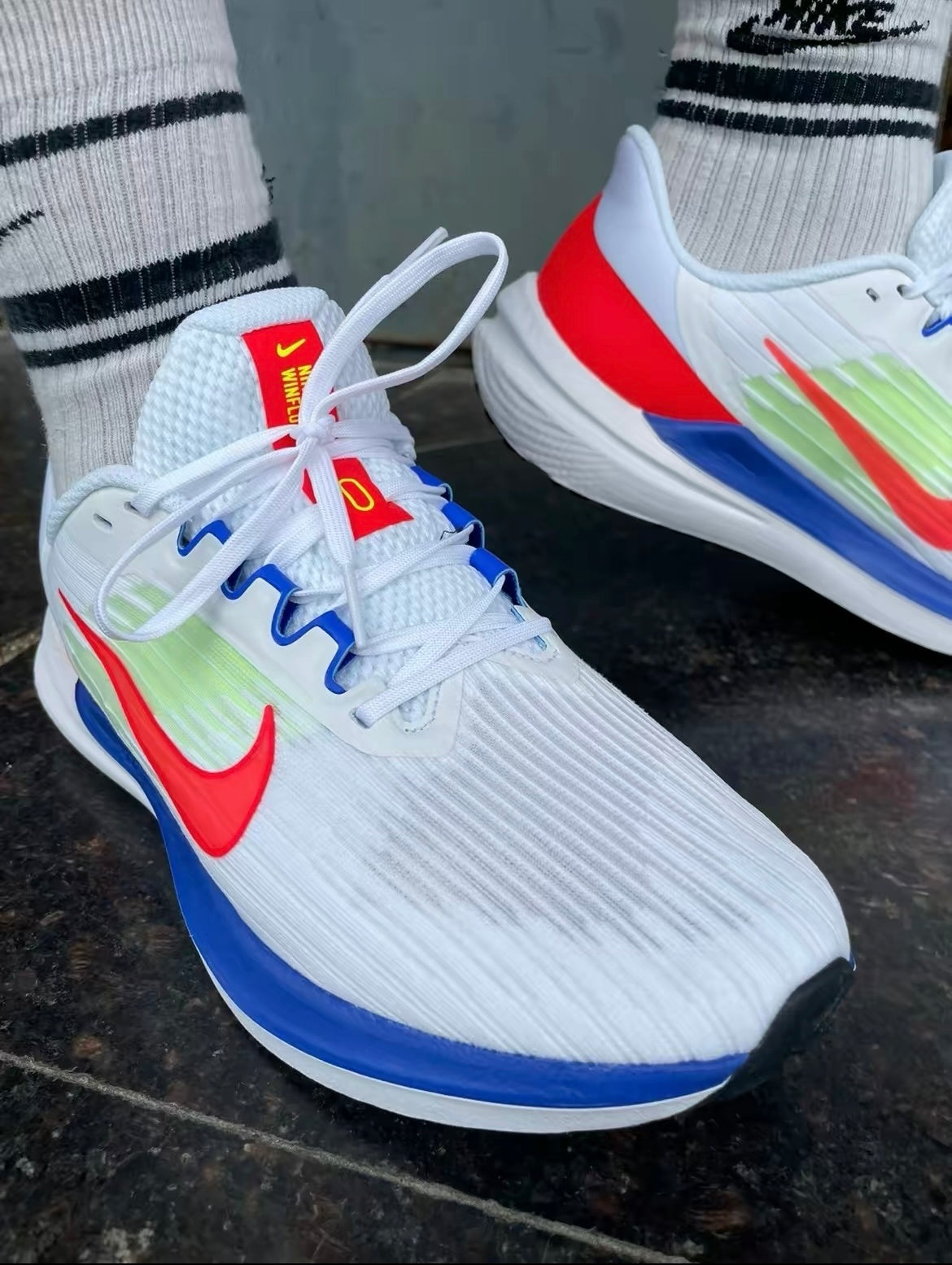 Nike Air Winflo 9 Running Shoes DX3355-100 White Red Blue