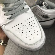 Air Jordan 1 Retro High OG White Grey Dot Sneakers