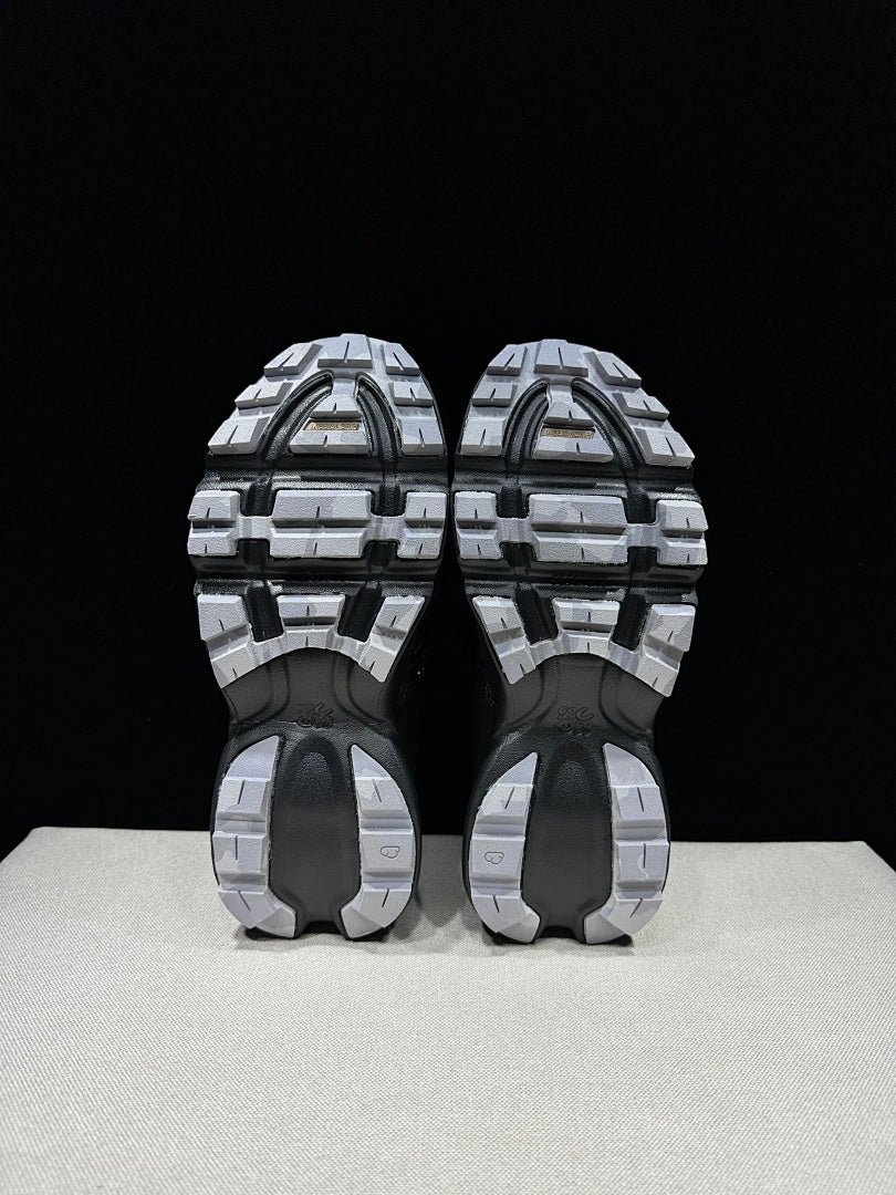 On x LOEWE Cloudsurfer Black Sneakers