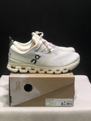 On Cloud X Z5 Sneakers in Ice Cream