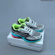 Saucony ProGrid Omni 9 Retro Running Shoes