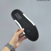 MLB Chunky Liner Low-Top Sneakers, Black and White