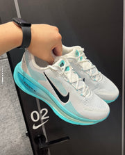 Nike Vomero 18 Running Shoes White Aqua HM6803-103