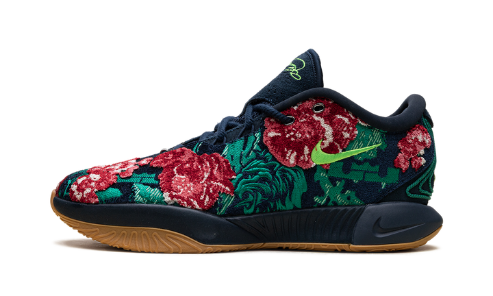 LeBron 21 "Grandma's Couch" FV7276 400