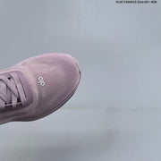 Alo Yoga Alo Runner Low-Top Sneakers in Mauve
