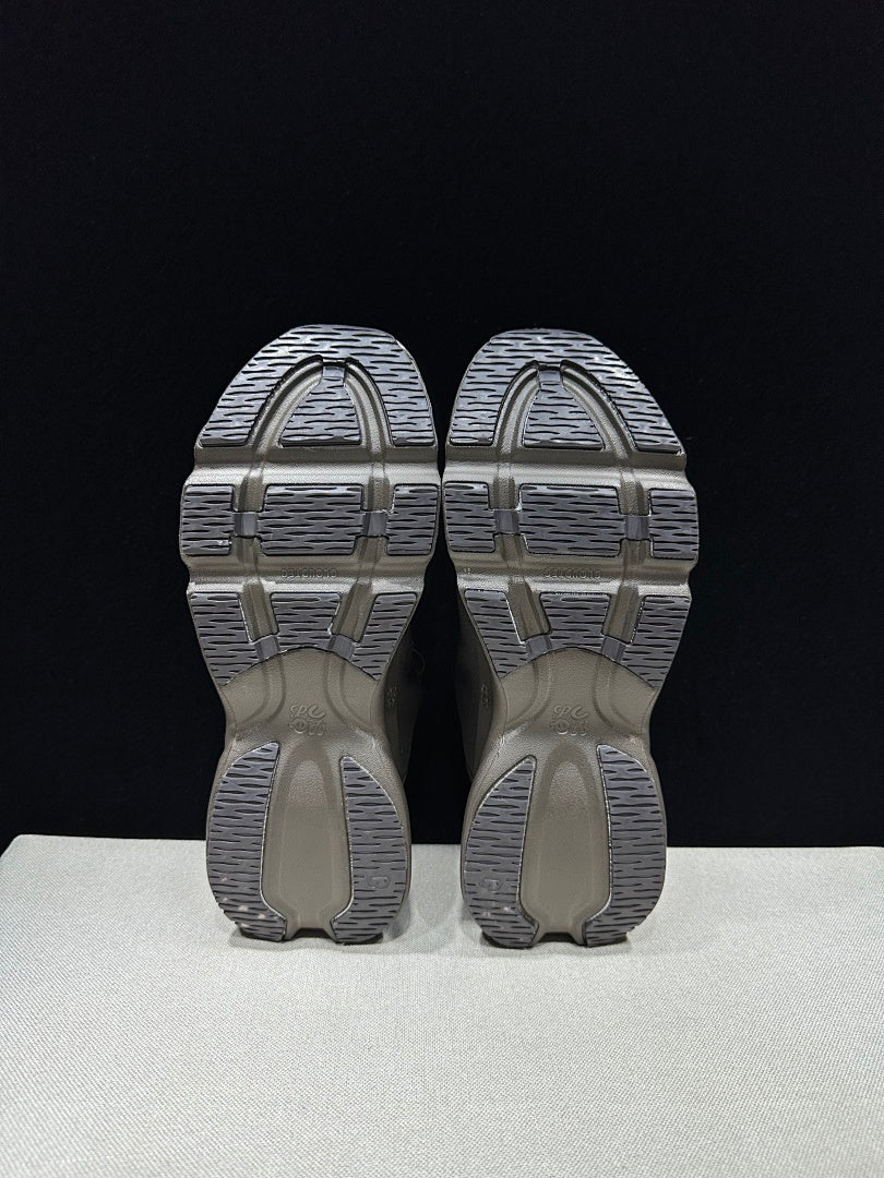 On x Loewe Cloudventure 3.0 Sneakers in Brown