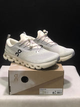 On Cloud X Z5 Sneakers in Ice Cream
