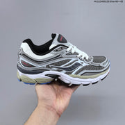 Saucony ProGrid Omni 9 Retro Running Sneakers