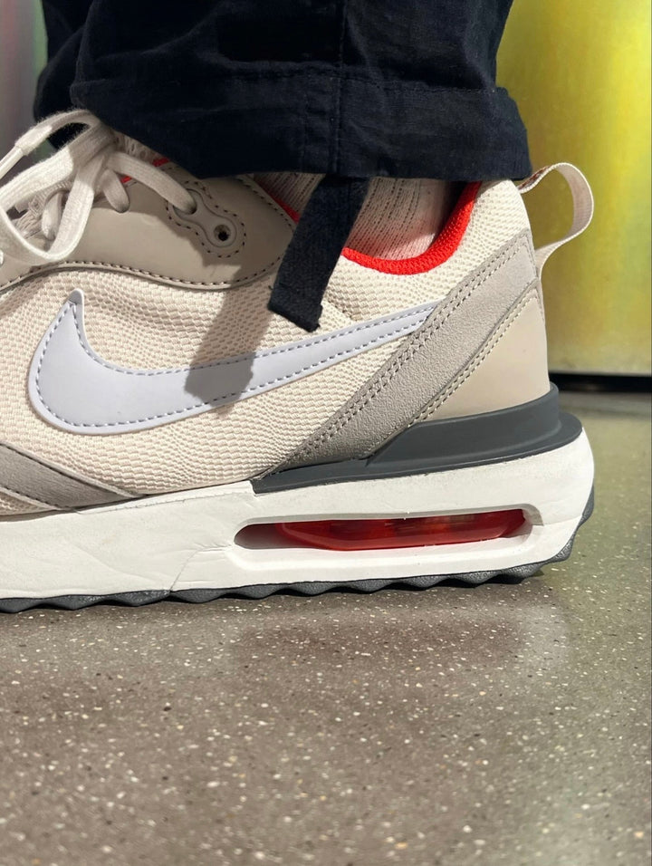 Nike Air Max Dawn Sneakers Grey White Red DQ3991-003