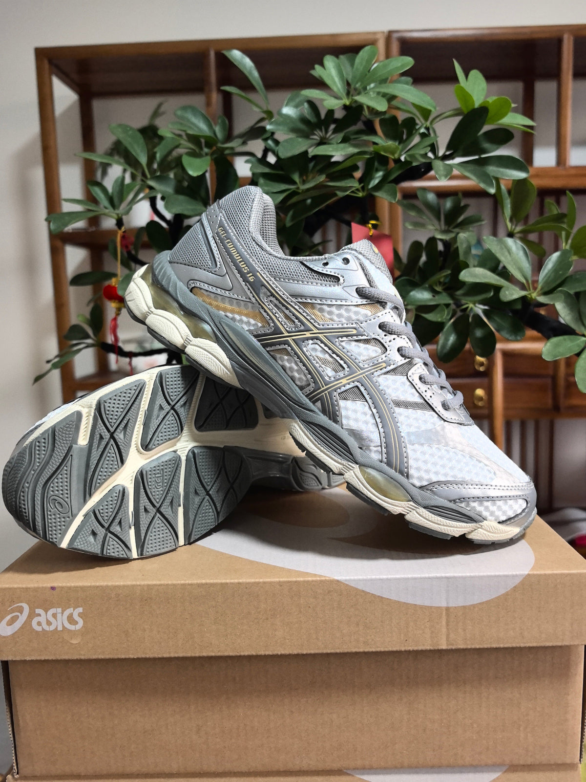 ASICS GEL-Cumulus 16 Grey Running Shoes