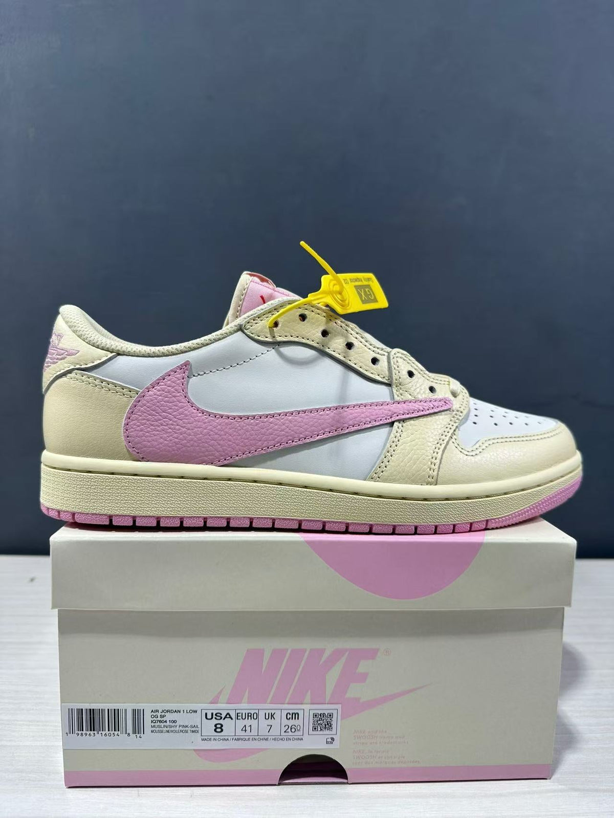 Jordan Travis Scott Air Jordan 1 Low OG Shy Pink Sneakers