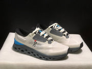 On Cloudstratus 3 Running Shoes in Cream and Gray