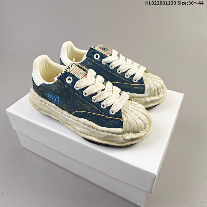 MMY Wayne Low-Top Sneakers in Blue Denim
