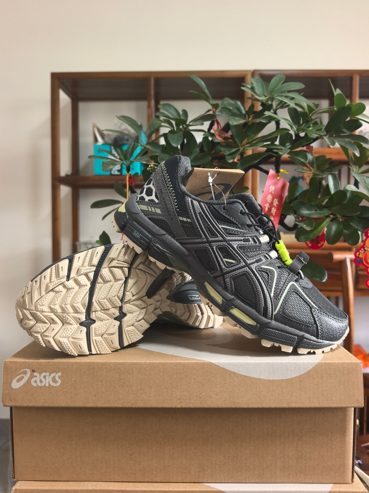 ASICS K2 Sneakers in Dark Gray