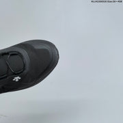 Descente LAVITATE 3.0 WIRE GTX Black Low-Top Sneakers
