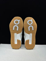 On The Roger Clubhouse Pro Sneakers White Ivory Gum