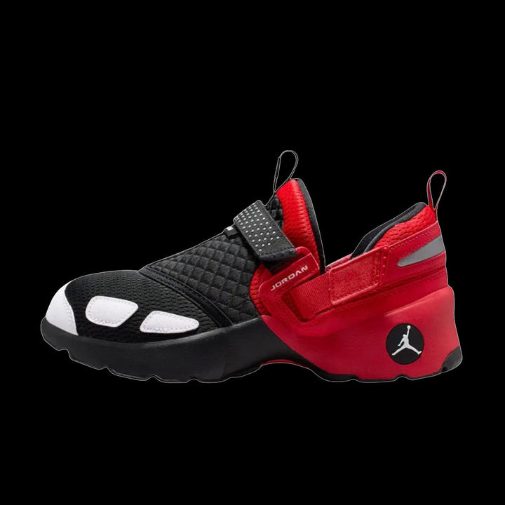 WMNS Air Jordan Trunner LX (Black/Sail-University Red)