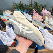ASICS NOVABLAST 5 LE Gray Running Shoes