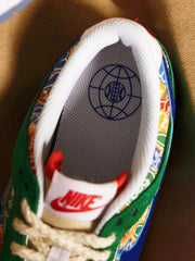 Nike SB Dunk Low Foam Finger Sneakers DZ5184-300