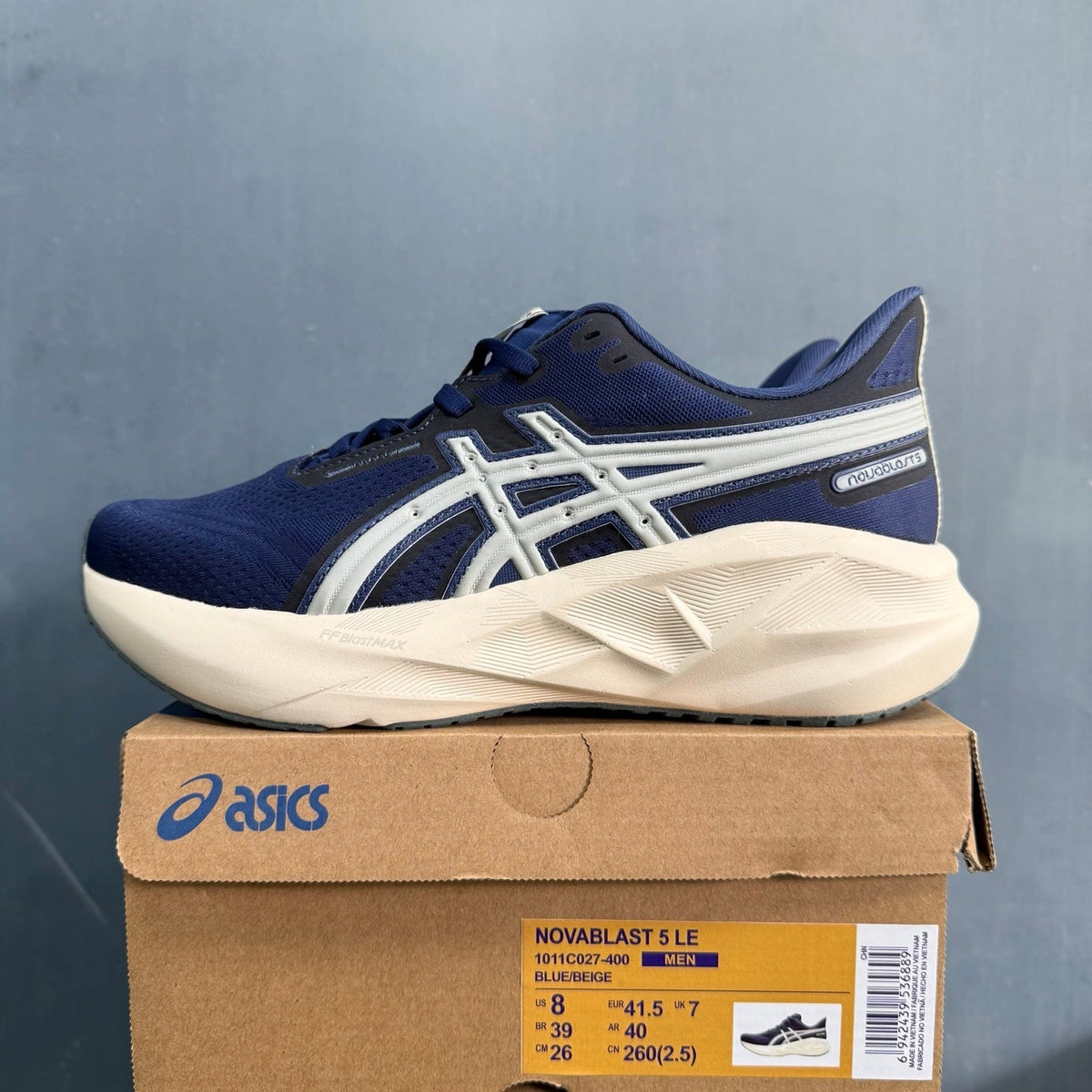 ASICS Novablast 5 LE Running Shoes Navy Blue/Beige