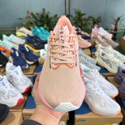 ASICS Novablast 5 LE Pink Running Shoes