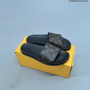 Gucci HL58500523 Monogram Slide Sandals