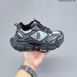 MLB Winner Chunky Low-Top Sneakers in Gray and White