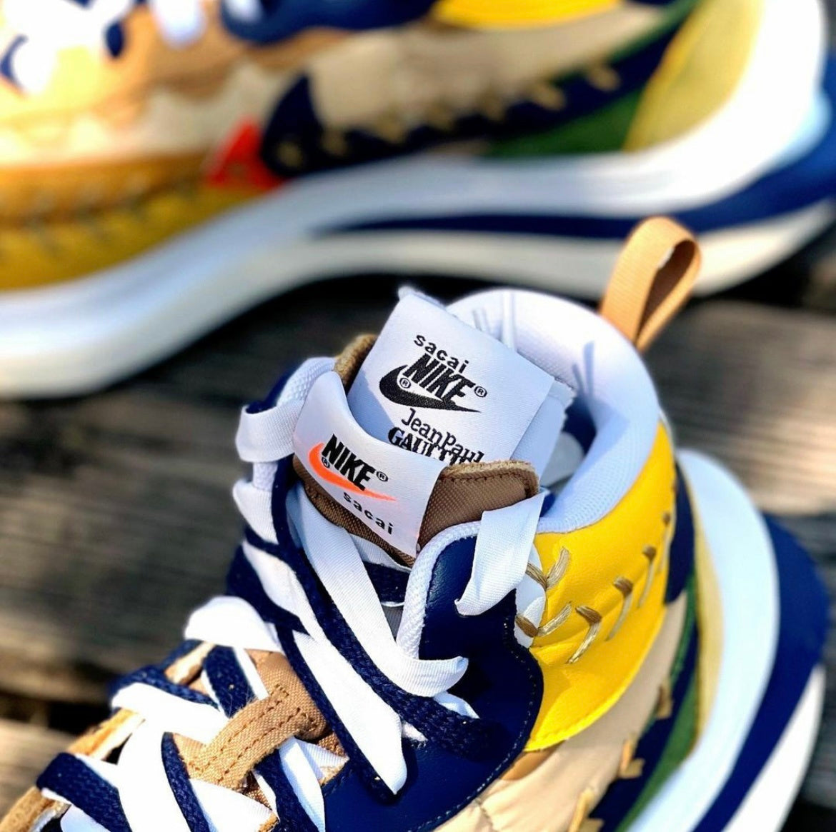 Nike VaporWaffle x sacai x Jean Paul Gaultier Sneakers DH9186-200