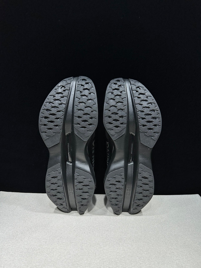 On Cloudboom Max Running Shoes, Black