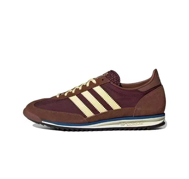Adidas IE3425 Retro Running Sneakers Burgundy Brown