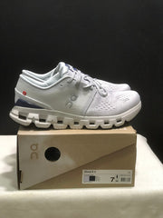 On Cloud X 4 Sneakers in Lavender and Blue