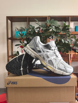 ASICS GEL-KAYANO 14 Sneakers Gray Brown