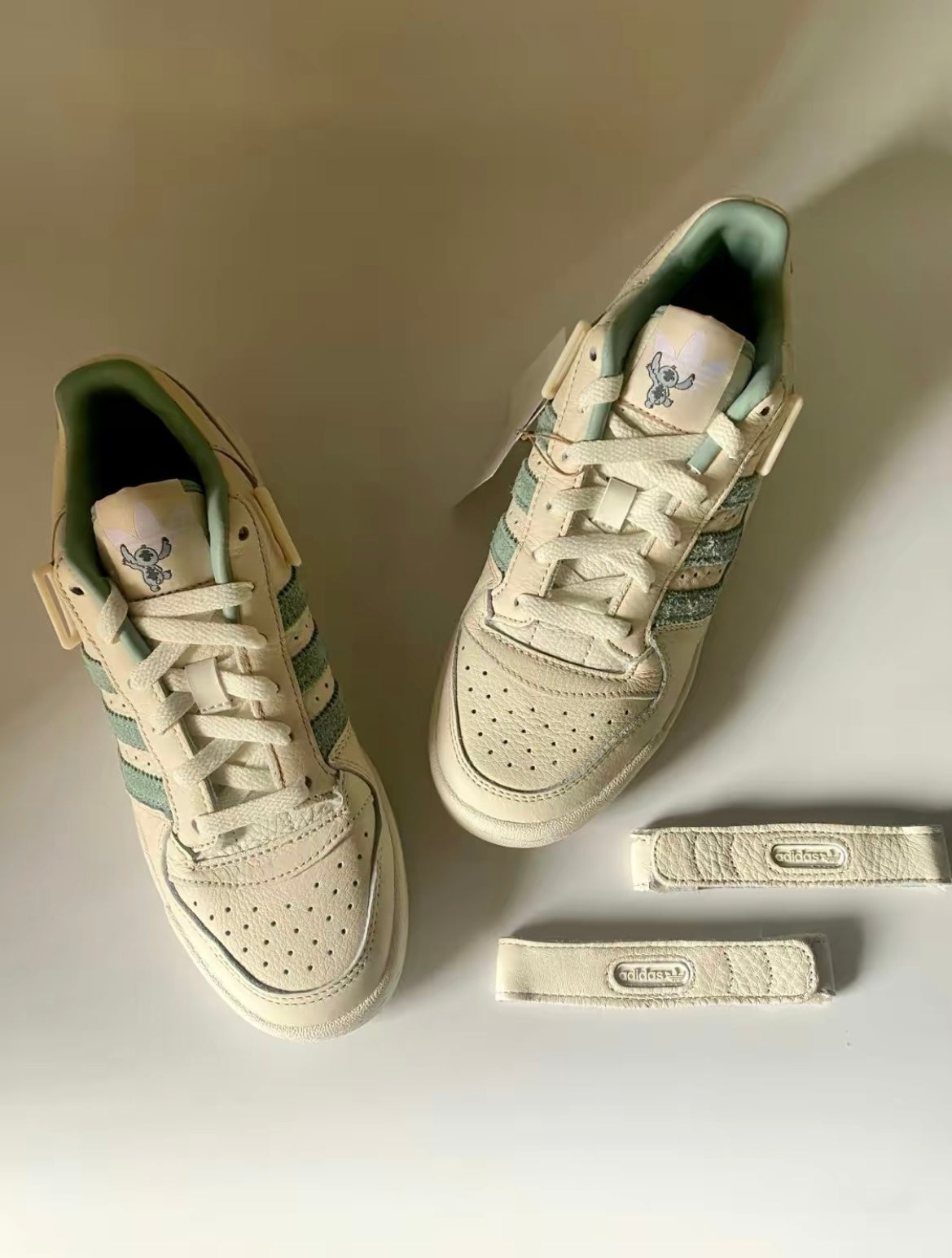 adidas Originals Forum Low Disney Stitch Sneakers HQ6374