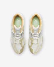 NEW BALANCE 1906 - WHITE/ BEIGE