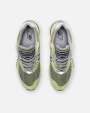 NEW BALANCE 'MADE IN USA' 991v2 - GREEN BANANA/ MOSS