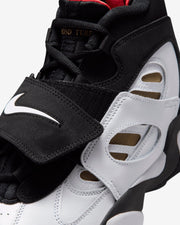 NIKE AIR DIAMOND TURF II - BLACK/ WHITE/ FIRE RED