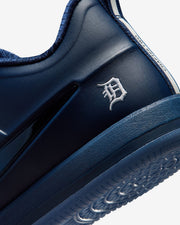 NIKE BOOK 2 - MIDNIGHT NAVY/ WHITE